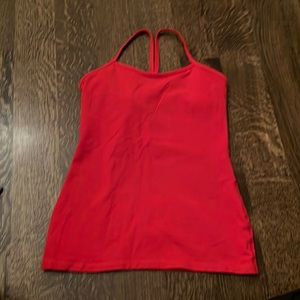 Lululemon Power Y Tank size 8 in red